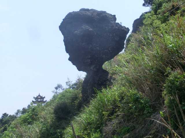 七律·望夫岩.jpg